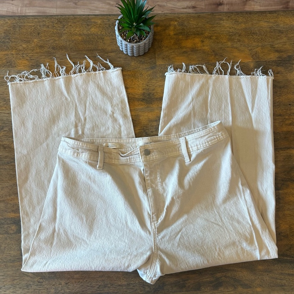 Wide Leg Cropped Jeans Women’s Size 16 white Raw Hem Denim Pants Y2K Minimalist - Picture 2 of 6